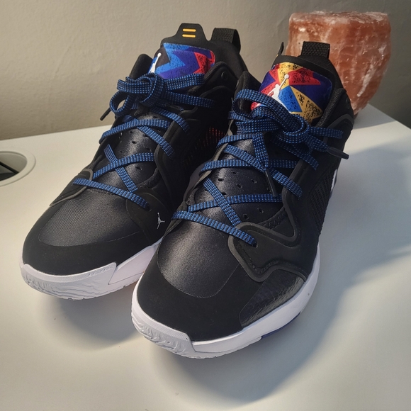 Nike Mens Air Jordan XXXVII LOW